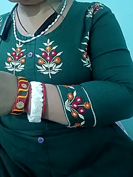 Snapshot of Anjali-bhabhi chatting on 10-25-25, 03:40 Anjali-bhabhi online show from 10-25-25, 03:40