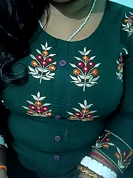 Snapshot of Anjali-bhabhi chatting on 11-14-25, 05:33 Anjali-bhabhi online show from 11-14-25, 05:33