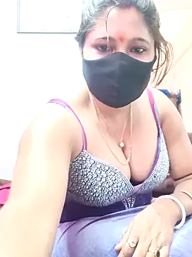 Snapshot of misspriya03 chatting on 01-06-26, 05:55 misspriya03 online show from 01-06-26, 05:55