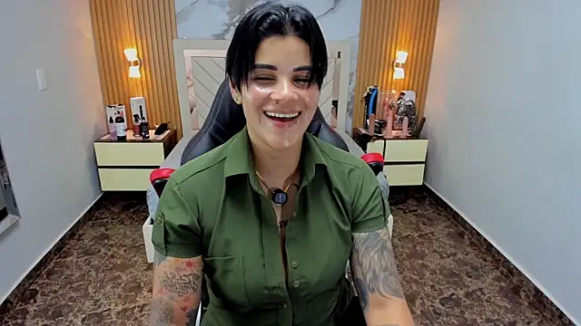 KAROLLJONES1 online show from 12-18-25, 07:20