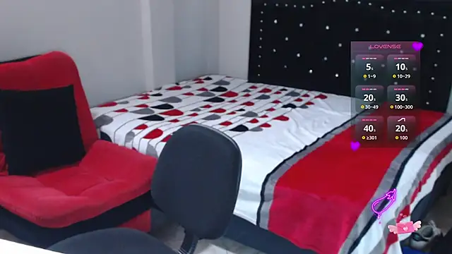 Snapshot of Angel_Megan chatting on 09-19-25, 12:06 Angel Megan online show from 09-19-25, 12:06