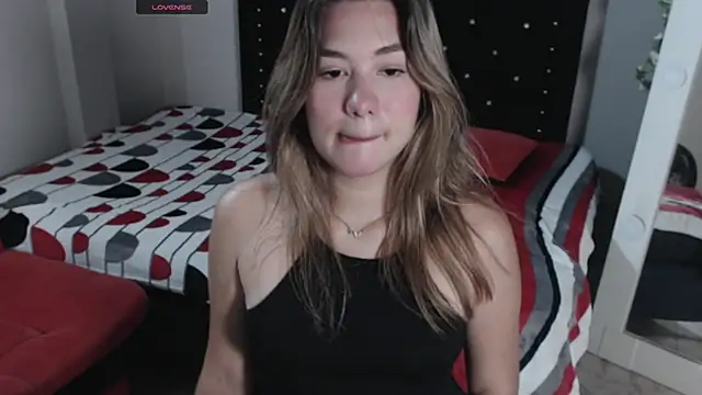 Snapshot of Angel_Megan chatting on 10-14-25, 02:40 Angel Megan online show from 10-14-25, 02:40