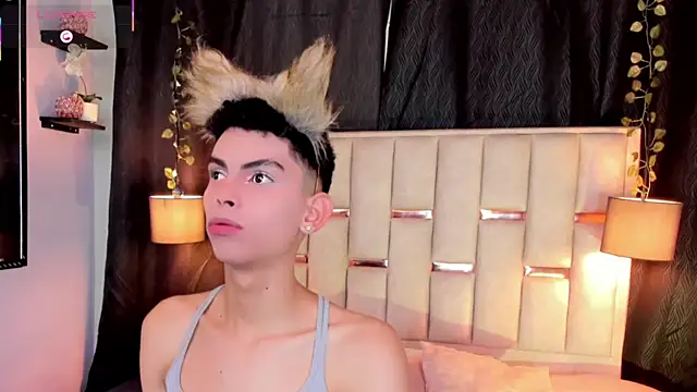 Room 69x online show from 10-07-25, 12:13