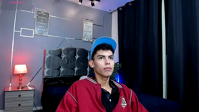 Room 69x online show from 10-17-25, 03:42