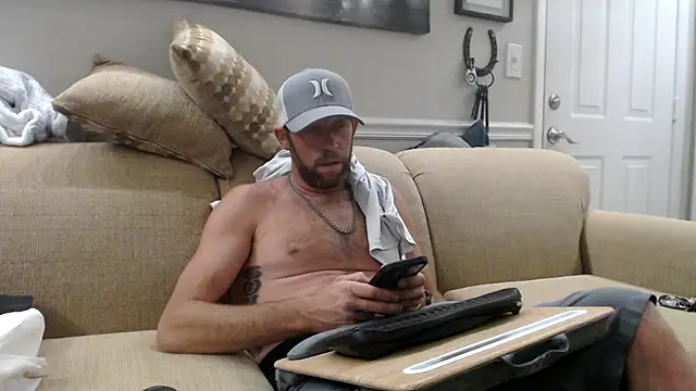 Snapshot of JM71325 chatting on 06-10-26, 02:01 JM71325 online show from 06-10-26, 02:01