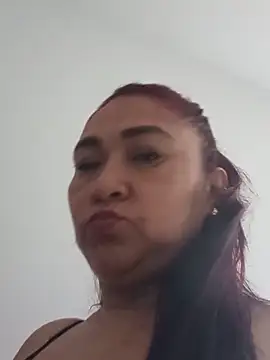 linda luna29 online show from 05-18-26, 08:47