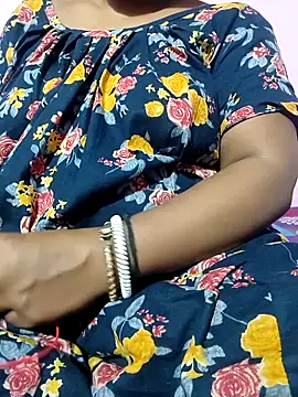 Cute-Swewty online show from 11-22-25, 01:10