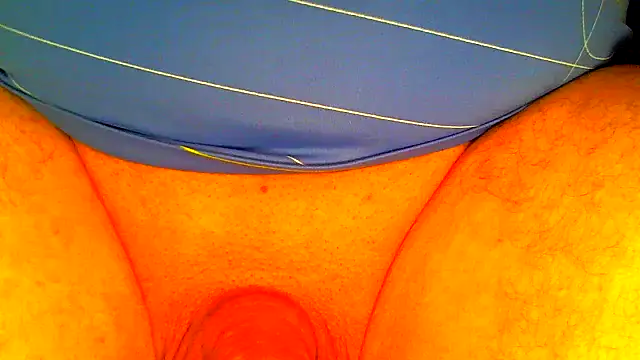 Snapshot of TobyDick13 chatting on 04-29-26, 12:59 TobyDick13 online show from 04-29-26, 12:59