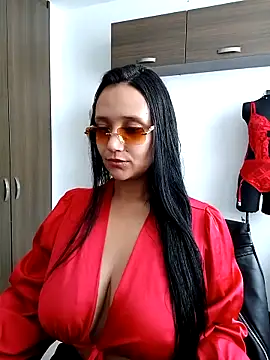 Esmeralda333 online show from 10-19-25, 01:45