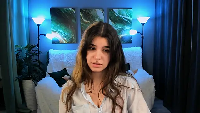 Snapshot of AnoraDark chatting on 10-04-25, 06:28 AnoraDark online show from 10-04-25, 06:28