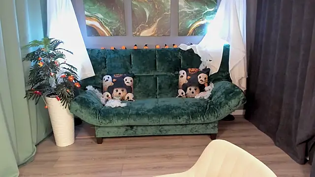 Snapshot of AnoraDark chatting on 10-12-25, 07:24 AnoraDark online show from 10-12-25, 07:24