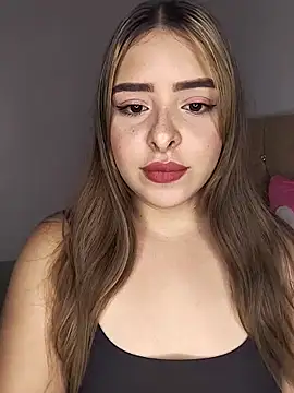 Nahomy cm online show from 02-11-26, 07:30