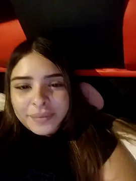 Snapshot of Nahomy_cm chatting on 05-04-26, 04:41 Nahomy cm online show from 05-04-26, 04:41
