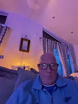 philefc online show from 12-21-25, 04:03