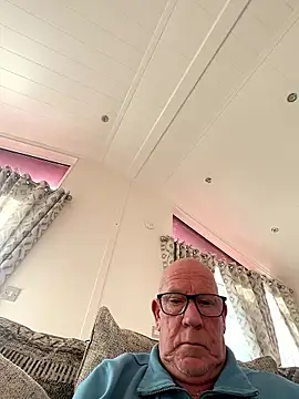 philefc online show from 01-14-26, 01:39