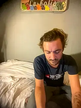 Snapshot of 3615-ULLA chatting on 11-05-25, 04:01 3615-ULLA online show from 11-05-25, 04:01