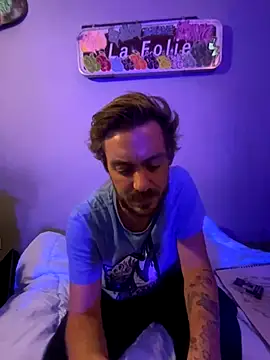 Snapshot of 3615-ULLA chatting on 11-21-25, 03:05 3615-ULLA online show from 11-21-25, 03:05