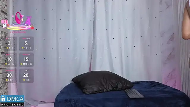 Clhoee  online show from 10-25-25, 03:14