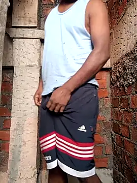 Snapshot of Gk_99999 chatting on 10-19-25, 01:50 Gk 99999 online show from 10-19-25, 01:50