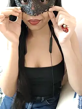 Snapshot of KARISHMA-STRIP chatting on 10-08-25, 04:59 KARISHMA-STRIP online show from 10-08-25, 04:59