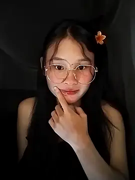 Snapshot of saronla_03 chatting on 09-20-25, 02:51 saronla 03 online show from 09-20-25, 02:51