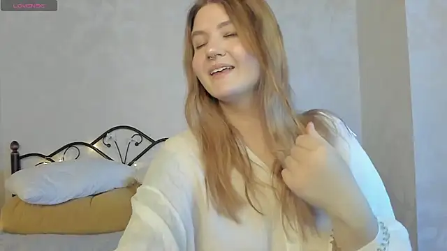 Ruby Al1en online show from 12-18-25, 01:22