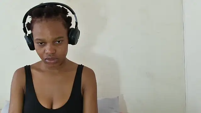 SexyBitchx01 online show from 11-29-25, 09:45