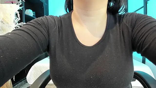 SamaraAnders  online show from 01-09-26, 05:21