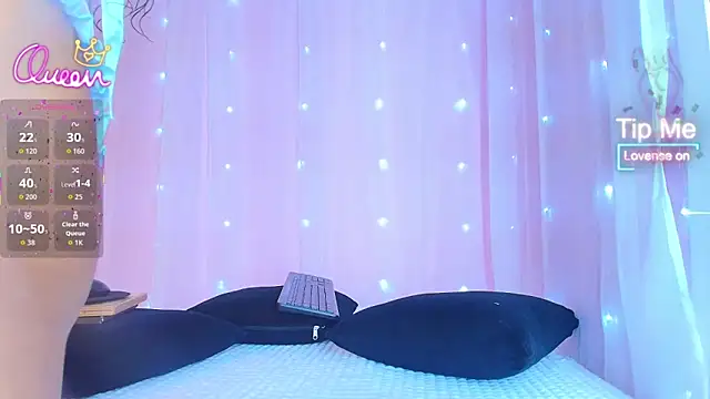 Snapshot of SunnyGilmoree chatting on 06-16-26, 08:00 SunnyGilmoree online show from 06-16-26, 08:00