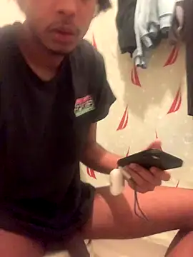 Snapshot of Insurance-03 chatting on 12-01-25, 11:10 Insurance-03 online show from 12-01-25, 11:10