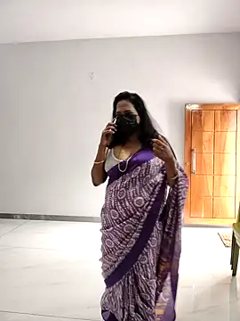 mallu-lover online show from 03-11-26, 03:45