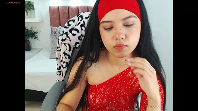 lucyrosse8 online show from 01-10-26, 03:19