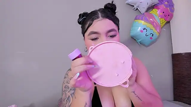 melody blossom  online show from 11-04-25, 08:08