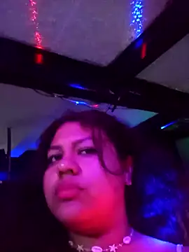 Snapshot of CloeStron chatting on 11-02-25, 03:53 CloeStron online show from 11-02-25, 03:53