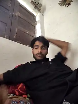 Snapshot of yashuuuu021 chatting on 09-12-25, 10:04 yashuuuu021 online show from 09-12-25, 10:04