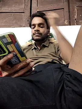 Snapshot of yashuuuu021 chatting on 09-17-25, 06:20 yashuuuu021 online show from 09-17-25, 06:20