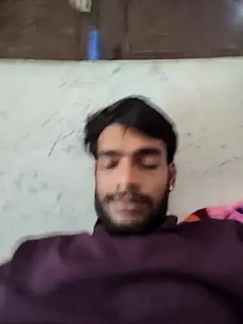 Snapshot of yashuuuu021 chatting on 09-26-25, 06:17 yashuuuu021 online show from 09-26-25, 06:17