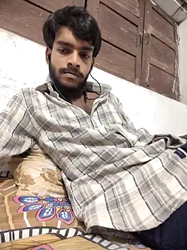 Snapshot of yashuuuu021 chatting on 09-26-25, 06:23 yashuuuu021 online show from 09-26-25, 06:23