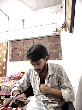 Snapshot of yashuuuu021 chatting on 10-04-25, 05:55 yashuuuu021 online show from 10-04-25, 05:55