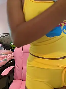 Snapshot of Kath_C chatting on 09-12-25, 02:11 Kath C online show from 09-12-25, 02:11