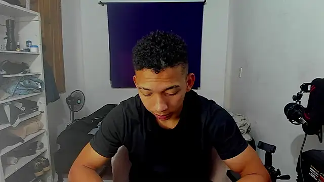 Snapshot of JuanchiT66 chatting on 09-14-25, 06:18 JuanchiT66 online show from 09-14-25, 06:18