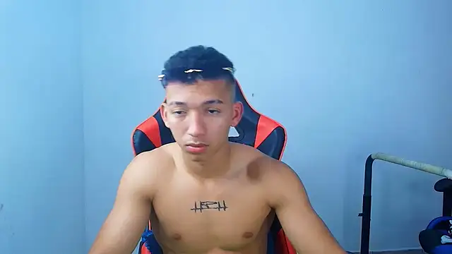 Snapshot of JuanchiT66 chatting on 09-23-25, 03:31 JuanchiT66 online show from 09-23-25, 03:31