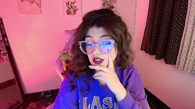 isaferrer06 online show from 11-08-25, 05:18