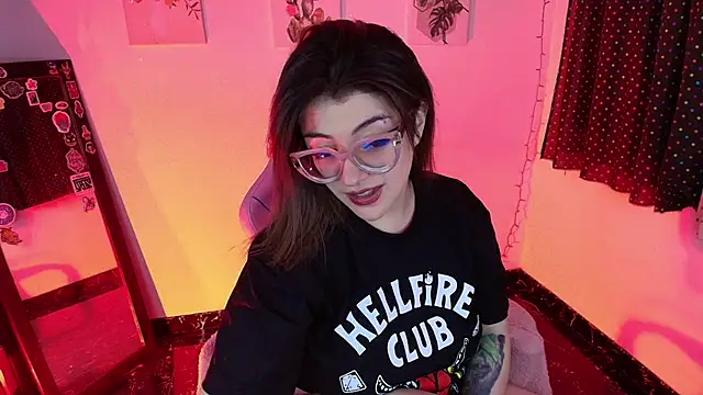 isaferrer06 online show from 11-26-25, 04:13