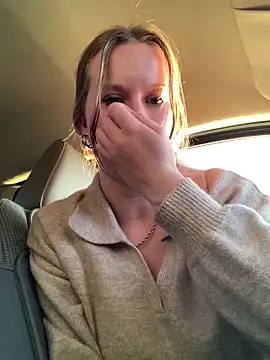 Snapshot of myasecrets chatting on 09-24-25, 01:47 myasecrets online show from 09-24-25, 01:47