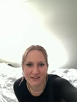 Snapshot of myasecrets chatting on 10-17-25, 05:37 myasecrets online show from 10-17-25, 05:37