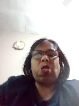 Snapshot of mileesha chatting on 02-09-25, 06:16 mileesha online show from 02-09-25, 06:16