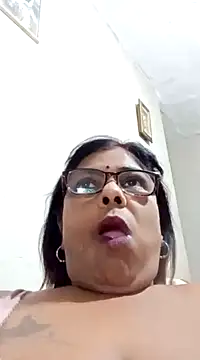 Snapshot of mileesha chatting on 02-10-25, 05:52 mileesha online show from 02-10-25, 05:52