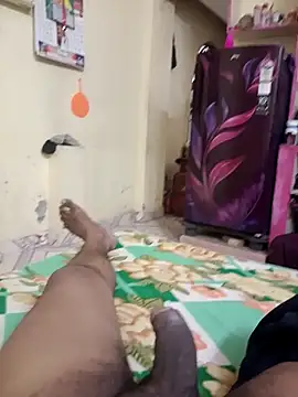 Tamilpayan09876 online show from 04-08-26, 02:39