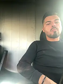 Snapshot of imooLoov chatting on 10-21-25, 07:53 imooLoov online show from 10-21-25, 07:53